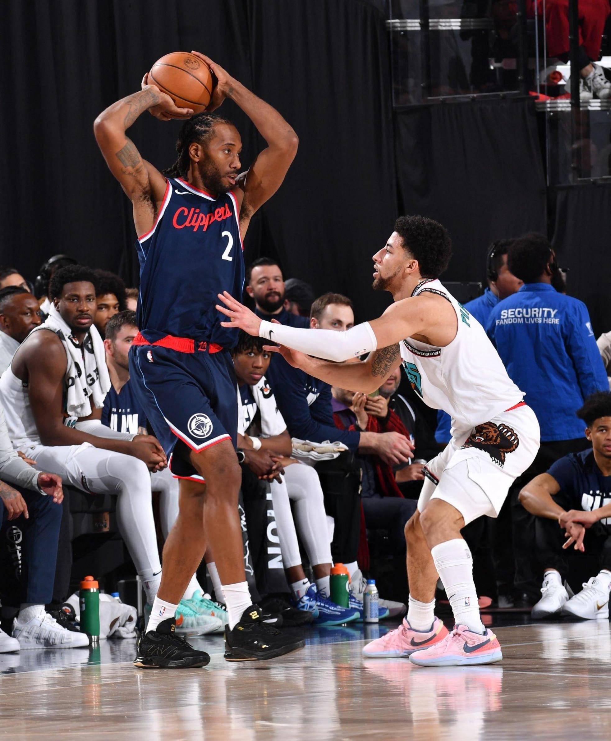 孟菲斯灰熊发布备战花絮，加时末段迎来里程碑，NBA季后赛任务艰巨，高层口径保持一致的简单介绍