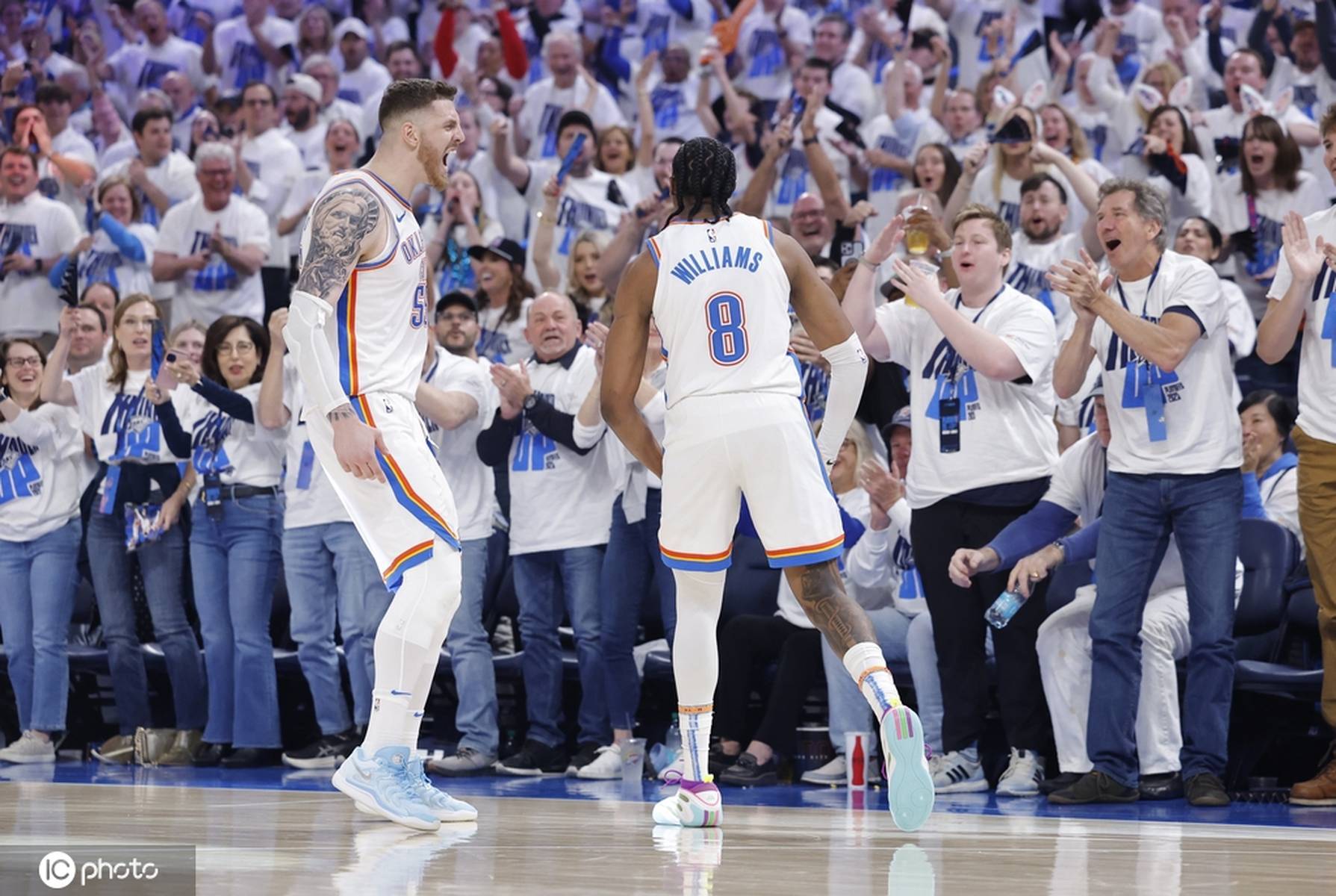 里程碑夜！孟菲斯灰熊篮板制胜，国王杯关键时刻刷纪录，气氛紧张，控场能力受关注的简单介绍