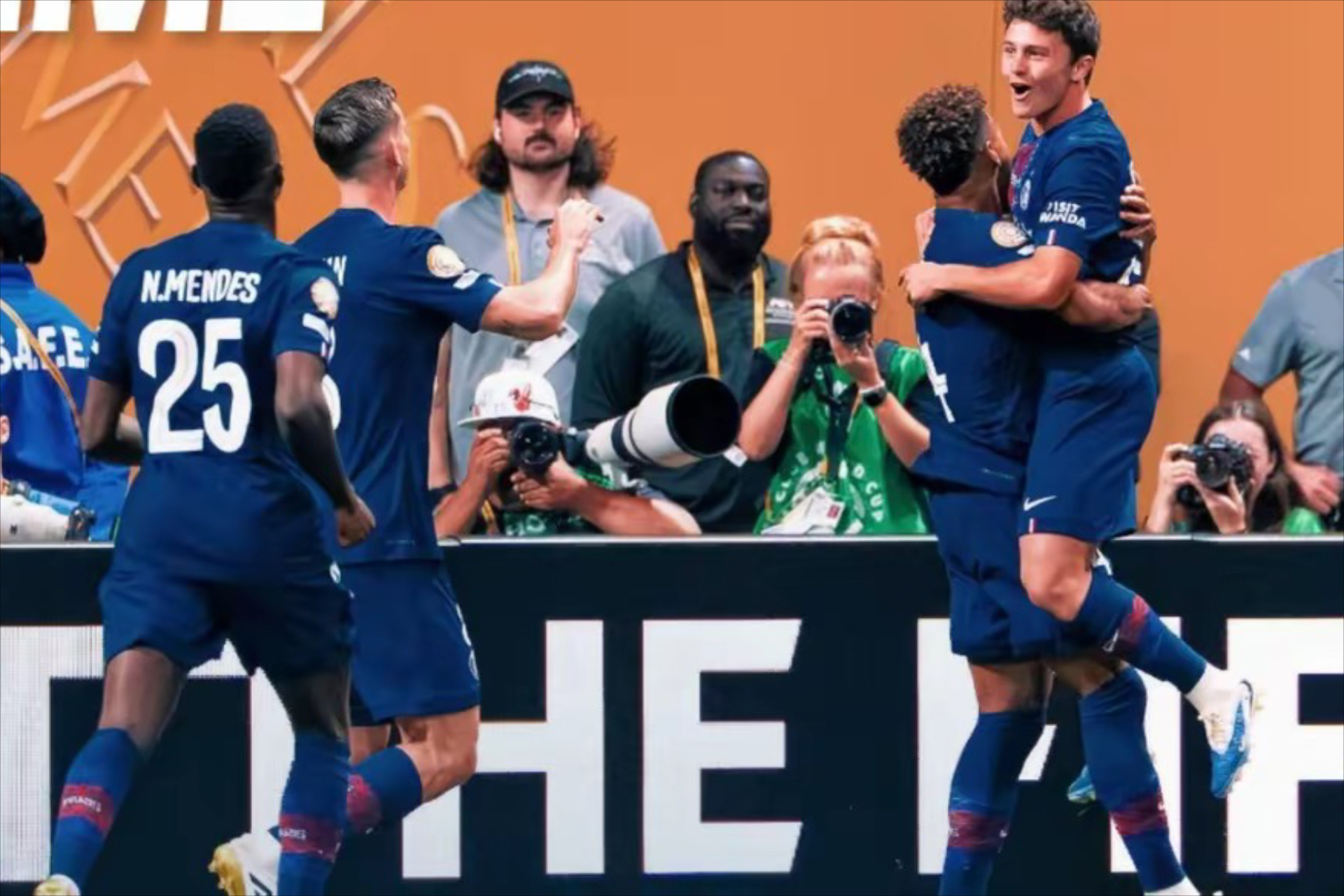 关于迈阿密热火迎全明星赛关键赛，今夜战术微调，震撼外界，球队文化再被提及的信息