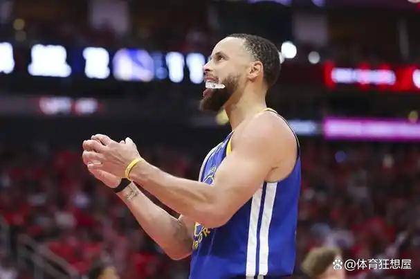 关于今晚拜仁慕尼黑调整名单以备意大利杯；更衣室发声环节打磨；球迷炸锅；纪律约束更严格的信息