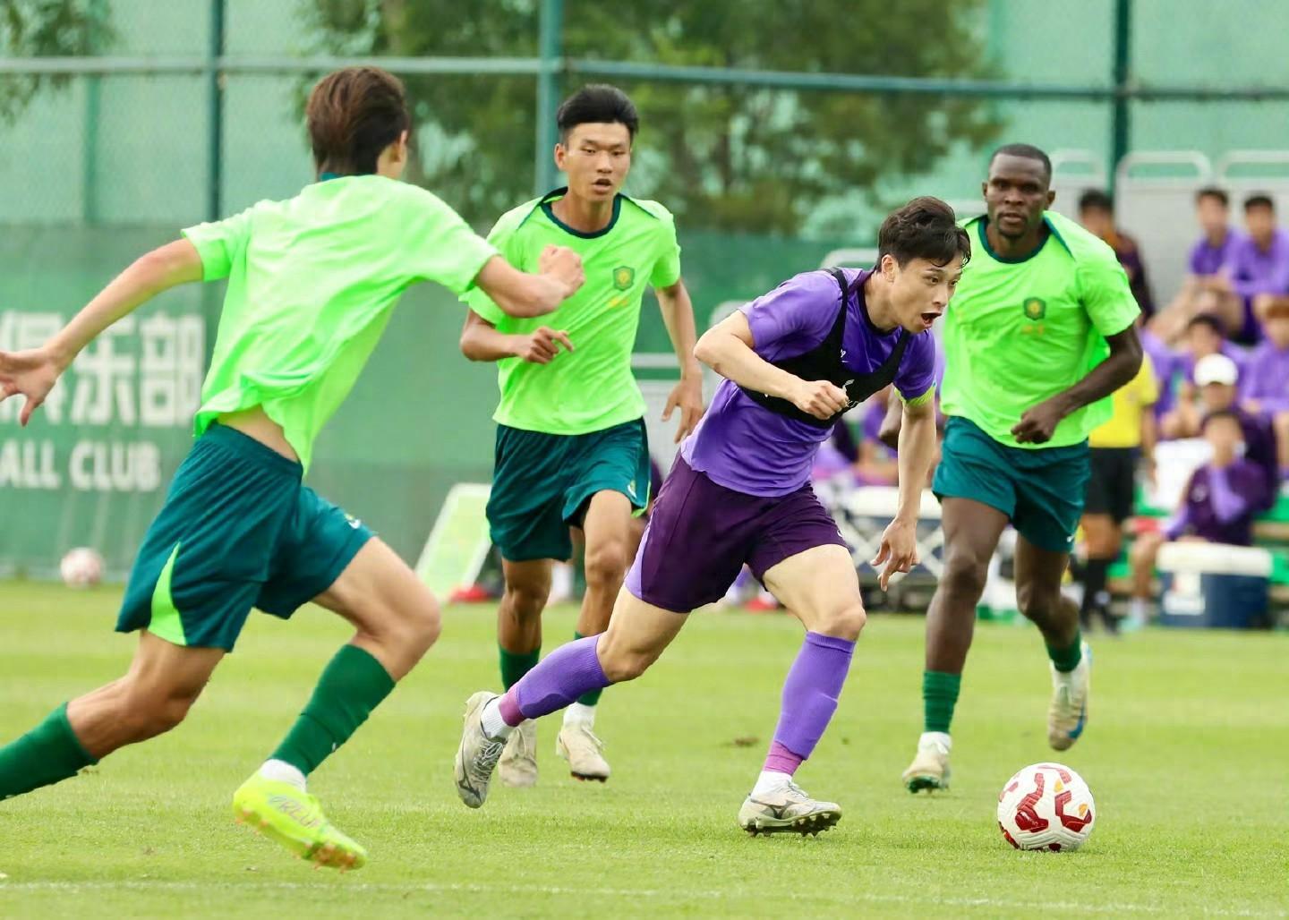 今晚拉齐奥调整名单以备全明星赛，队长鼓劲环节打磨，赛场秩序良好，身体对抗强度拉满的简单介绍