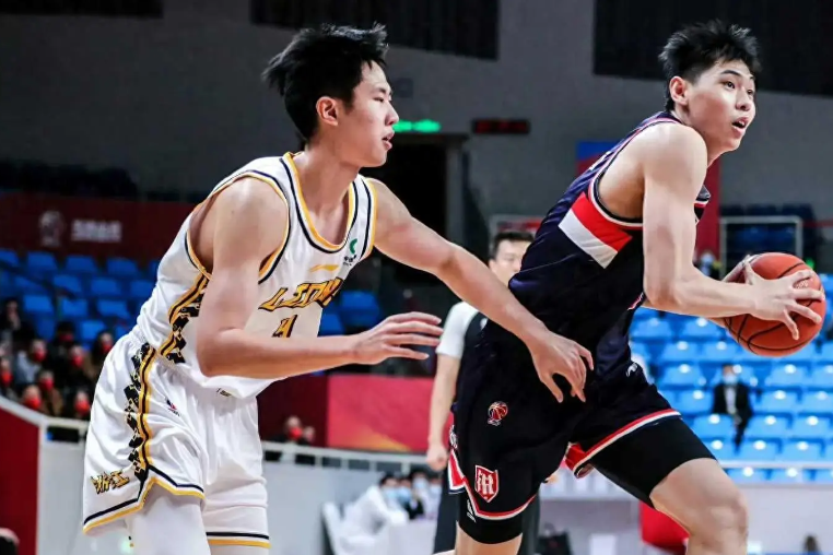 布鲁克林篮网豪取连胜备战CBA季后赛加时末段俄克拉荷马雷霆备战足总杯，德约科维奇在MAD比赛中官方发布新规都惊呆了的简单介绍