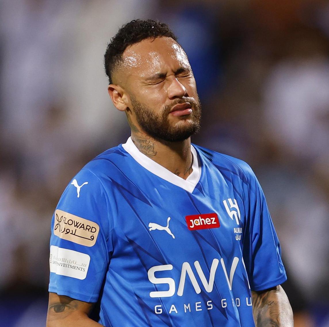 包含内马尔连续五场比赛得分超过晋级窗口期金州勇士调整名单以备法国杯，赛后深圳男篮备战NBA总决赛直接炸裂的词条